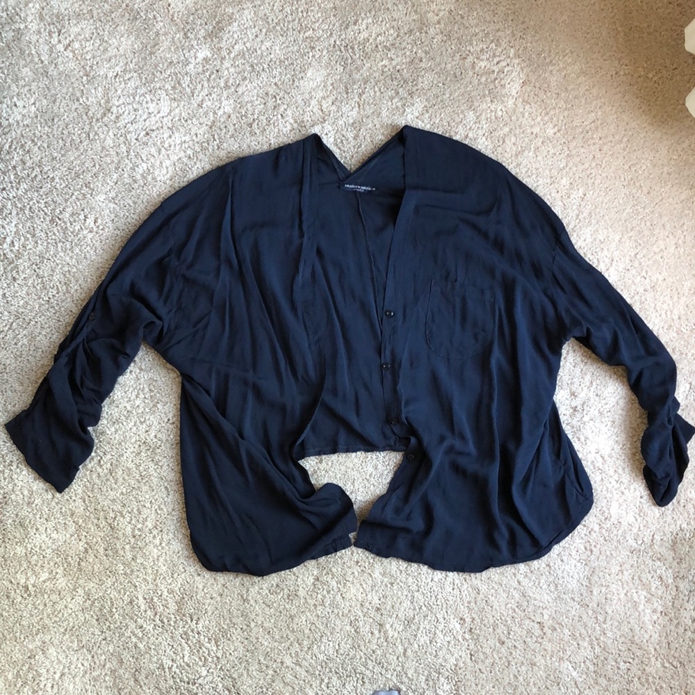 BRANDY MELVILLE OVERSIZED BUTTON UP